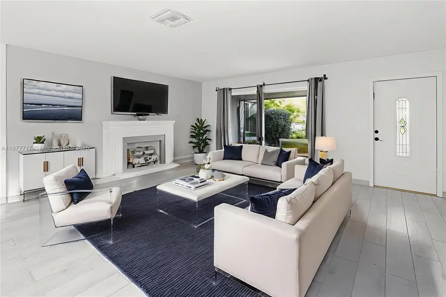 1510 Hayes St, Hollywood, FL 33020 - #2