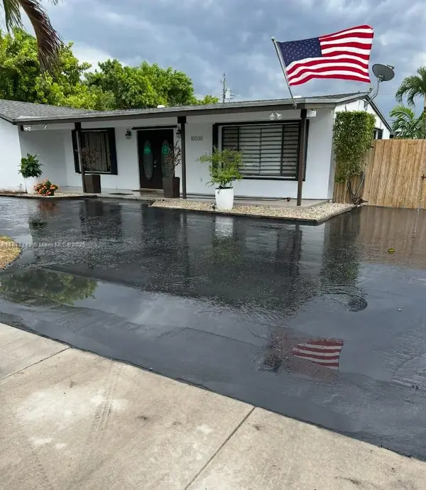 10030 SW 51st Ter, Miami, FL 33165