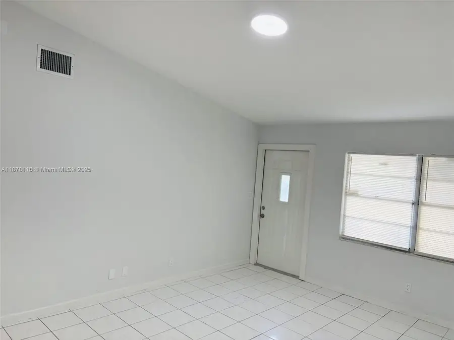 4316 NW 6th Ave, Deerfield Beach, FL 33064 - Image #3
