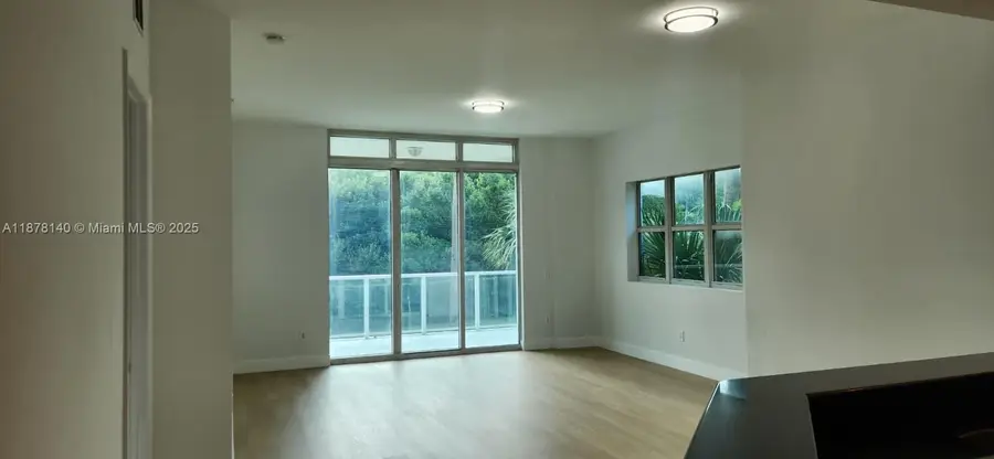 15051 Royal Oaks Ln #106, North Miami, FL 33181 - Image #2