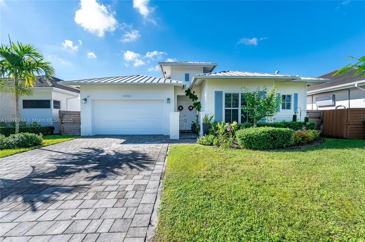 14952 SW 177th Ter, Miami, FL 33187 - Image #1