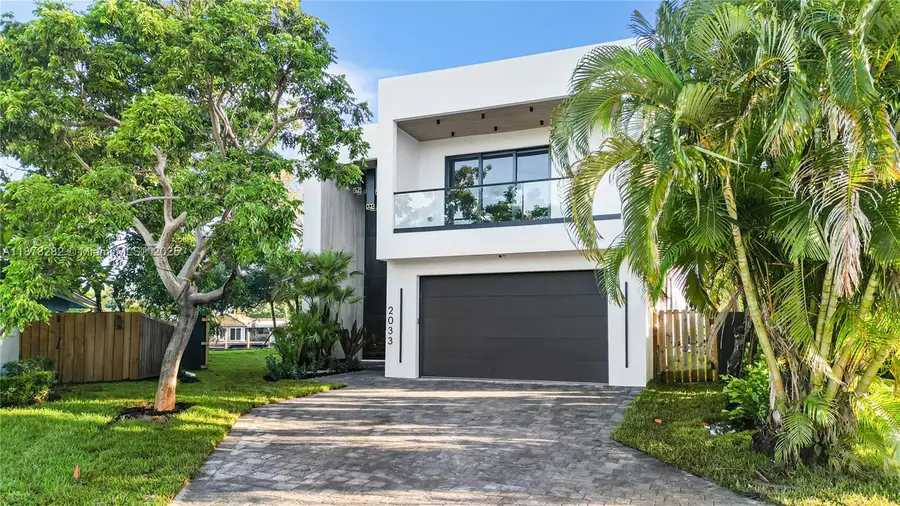 2033 NE 22nd St, Wilton Manors, FL 33305 - Image #2