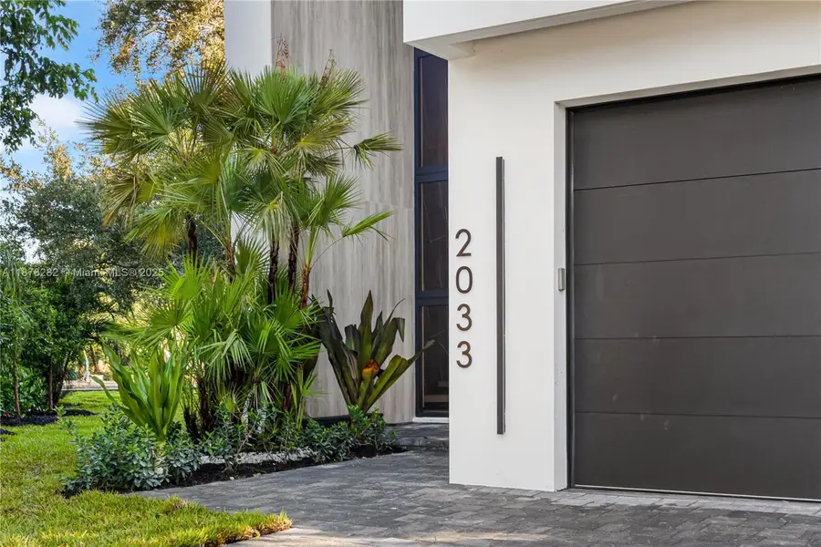 2033 NE 22nd St, Wilton Manors, FL 33305 - Image #3