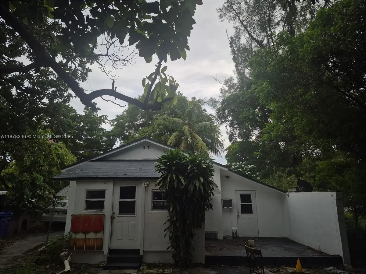 1243 NE 159th St, North Miami Beach, FL 33162 - Image #1