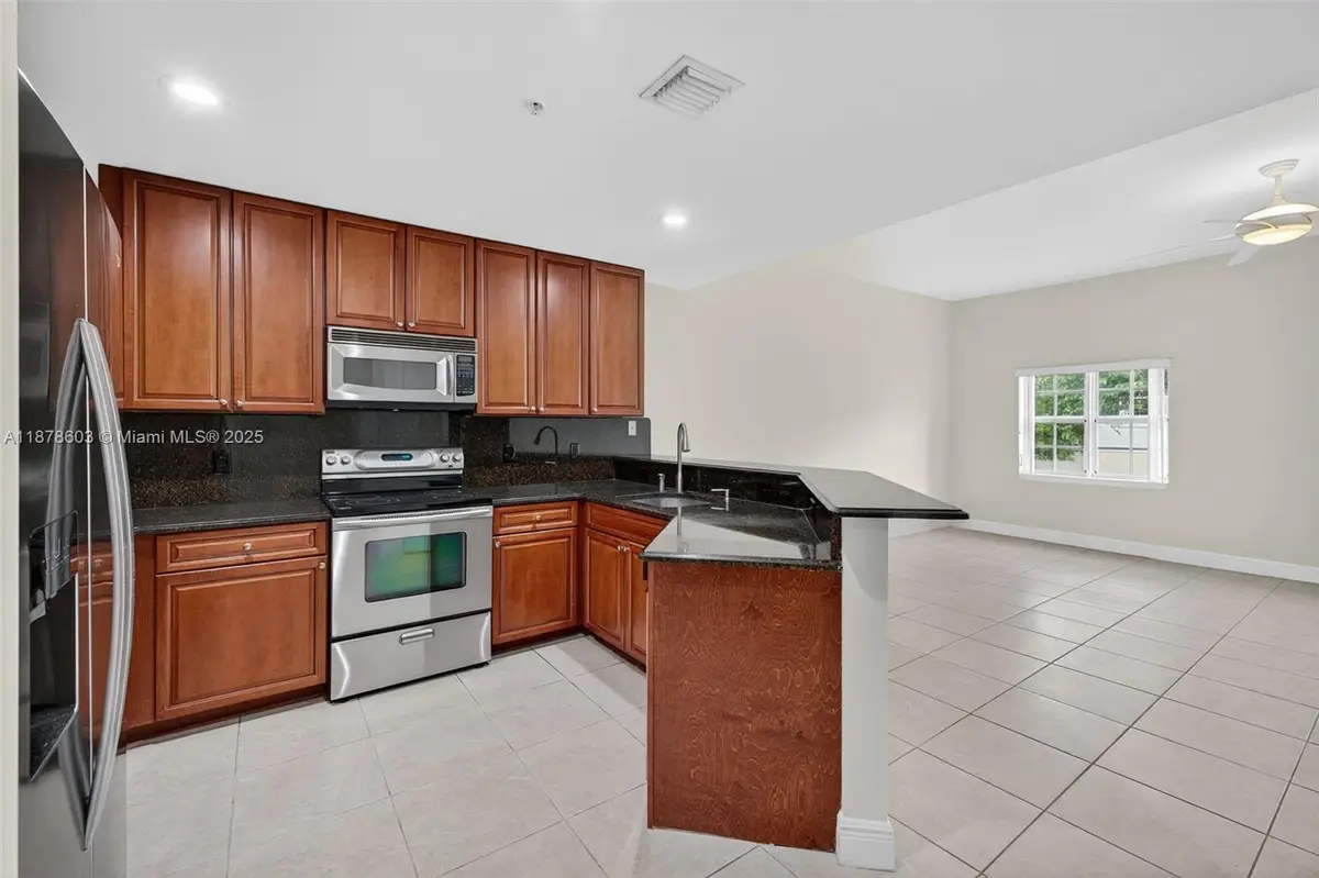 704 SW 1st Ave, Pompano Beach, FL 33060 - Image #1