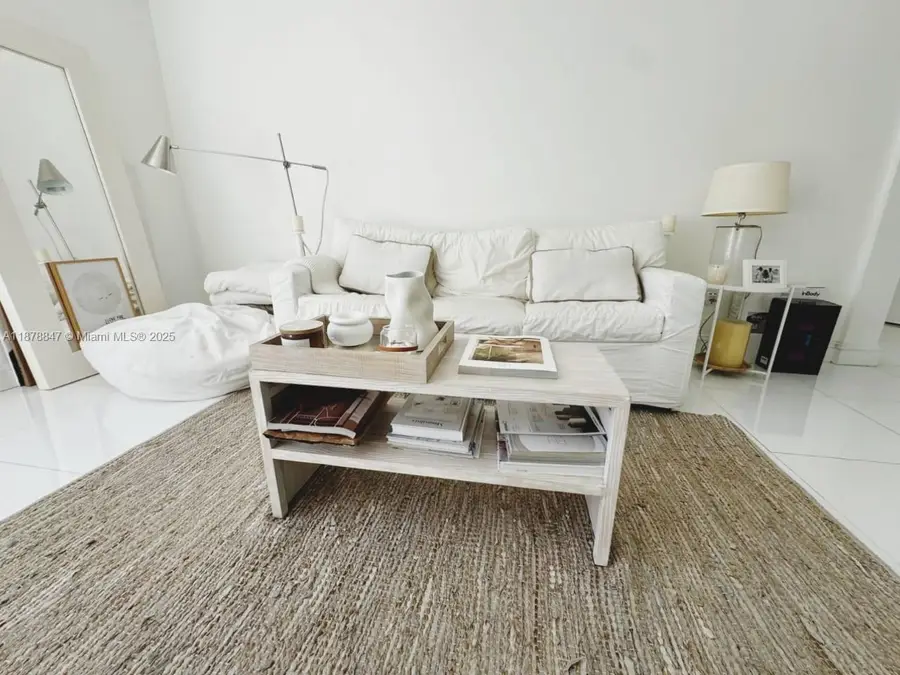 1460 Ocean Dr #303, Miami Beach, FL 33139 - Image #3