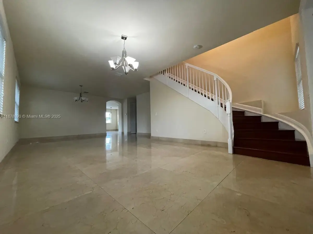 9895 NW 87th Ter, Doral, FL 33178-2651 - Image #1
