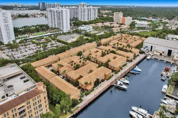 2965 NE 185th St #1513, Aventura, FL 33180