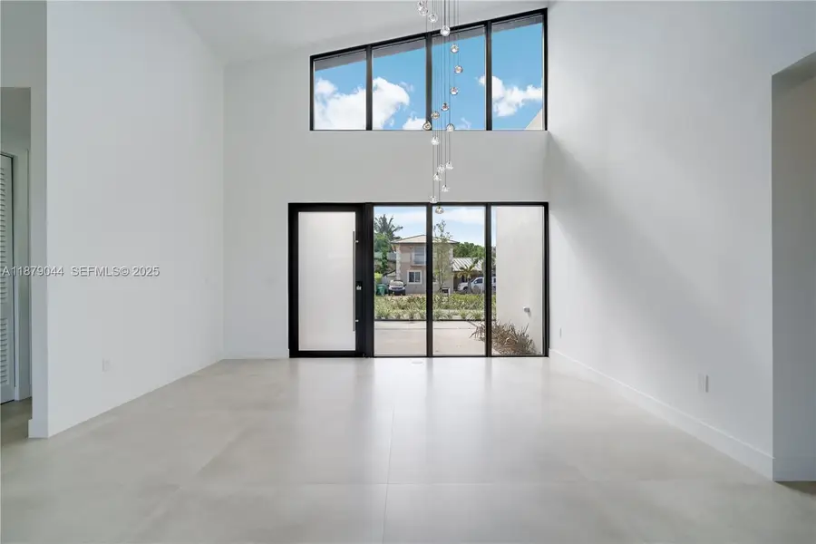 4321 SW 99th Ave, Miami, FL 33165 - Image #2