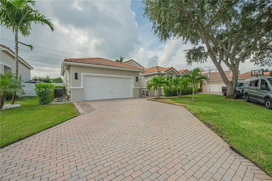 3234 SW 53rd Ct, Hollywood, FL 33312 - Image #3