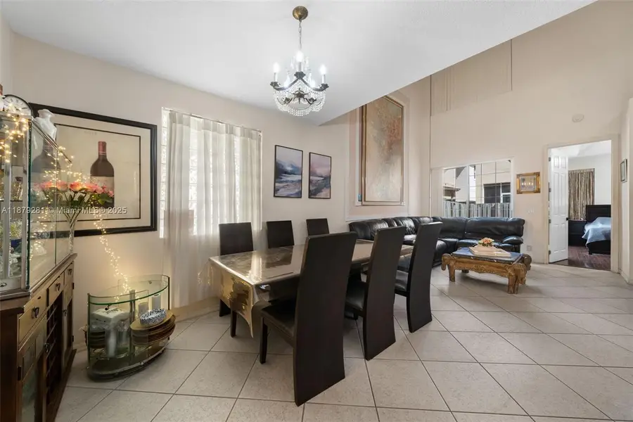 1251 Johnson Ct, Hollywood, FL 33019 - Image #3