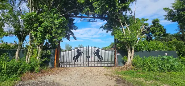 12600 SW 199 Ave, Miami, FL 33196