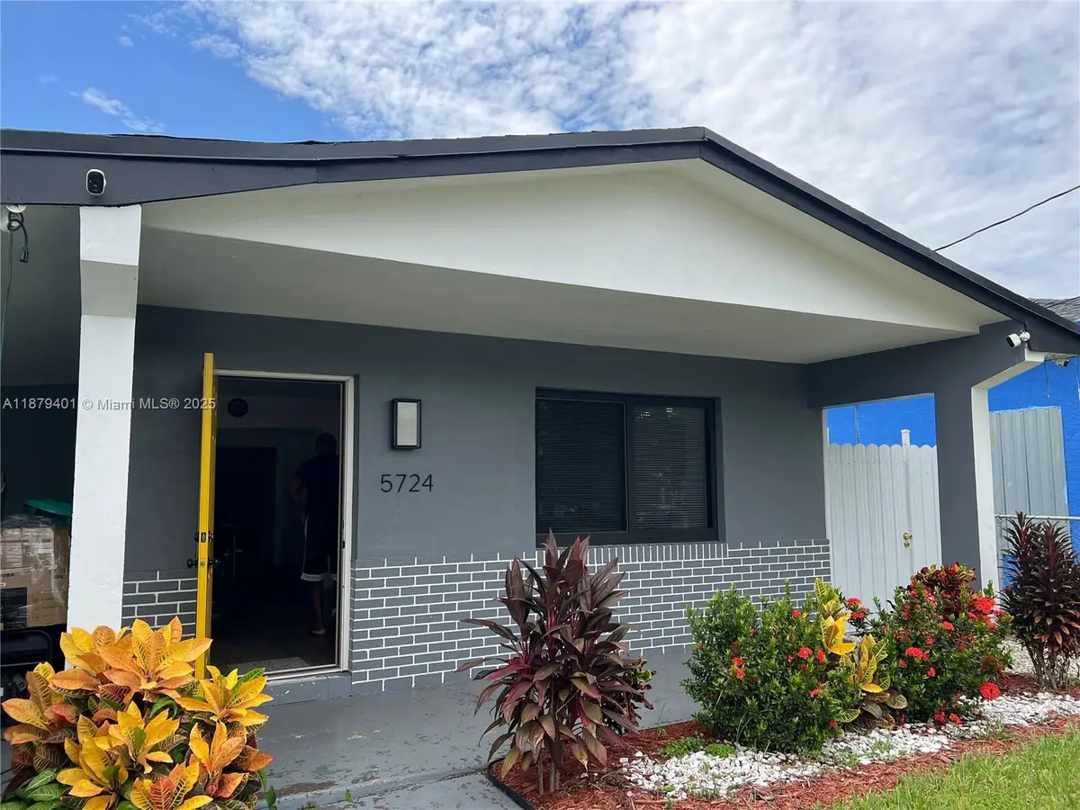 5724 SW 18th St, West Park, FL 33023 - Image #1