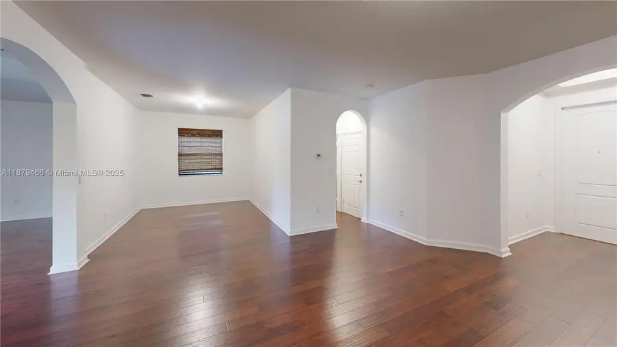 15460 SW 176th Ln, Miami, FL 33187 - Image #3