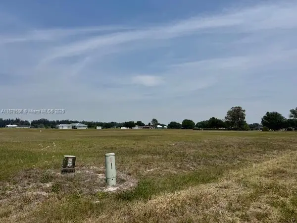 8701 Hampshire Dr., Sebring, FL 33876