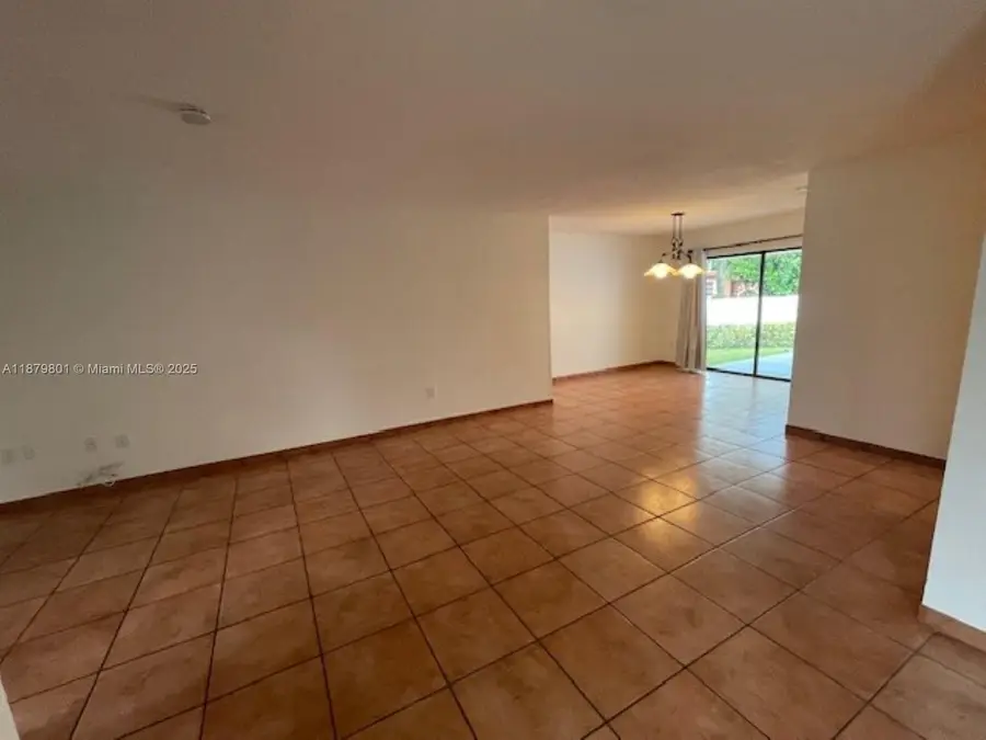 5780 SW 59th Pl, South Miami, FL 33143 - Image #2