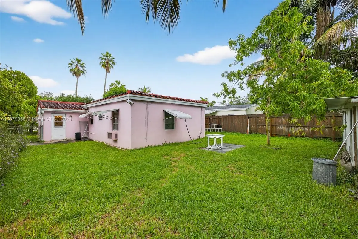 1460 NE 173rd St, North Miami Beach, FL 33162 - Image #1