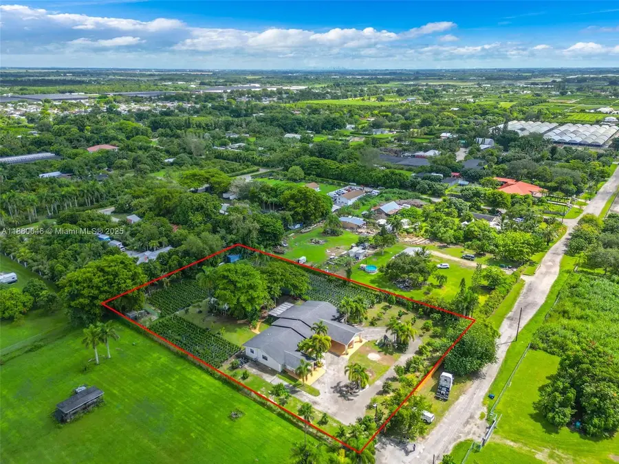 18475 SW 206th St, Miami, FL 33187 - Image #3