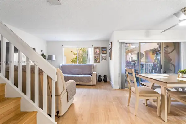 6235 Kendale Lakes Cir #247, Miami, FL 33183