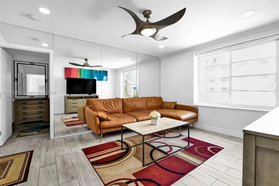 1460 Ocean Dr #305, Miami Beach, FL 33139 - Image #2