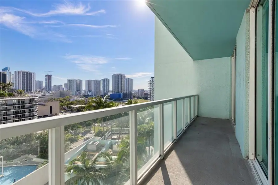 1900 N Bayshore Dr #1509, Miami, FL 33132 - Image #2
