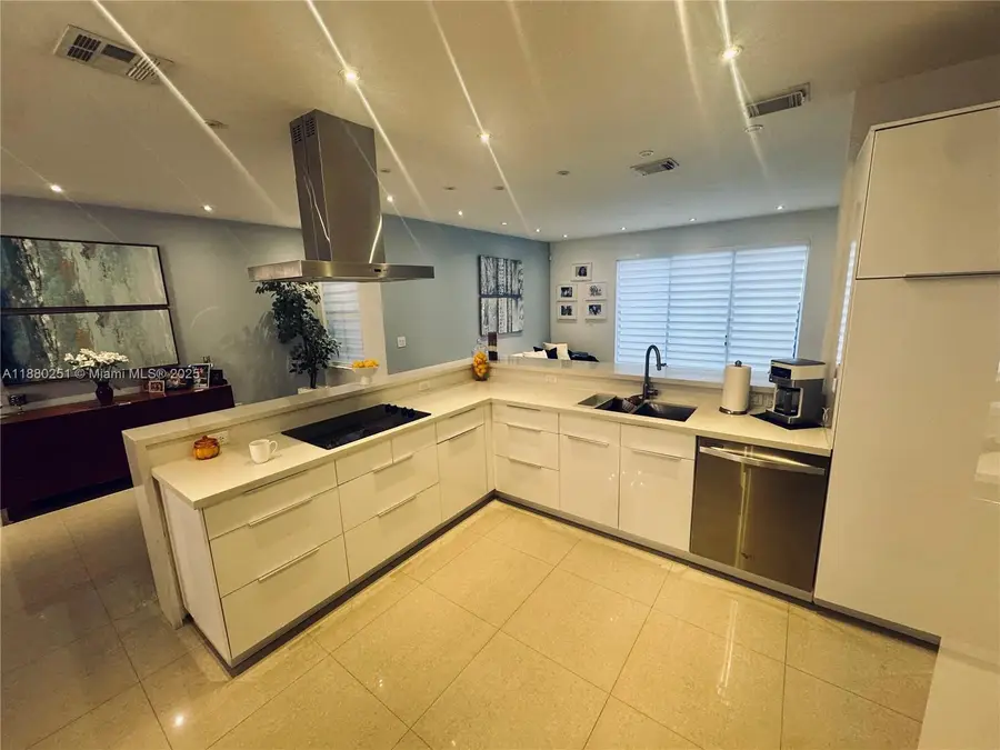 7455 NW 112th Path, Doral, FL 33178 - Image #3