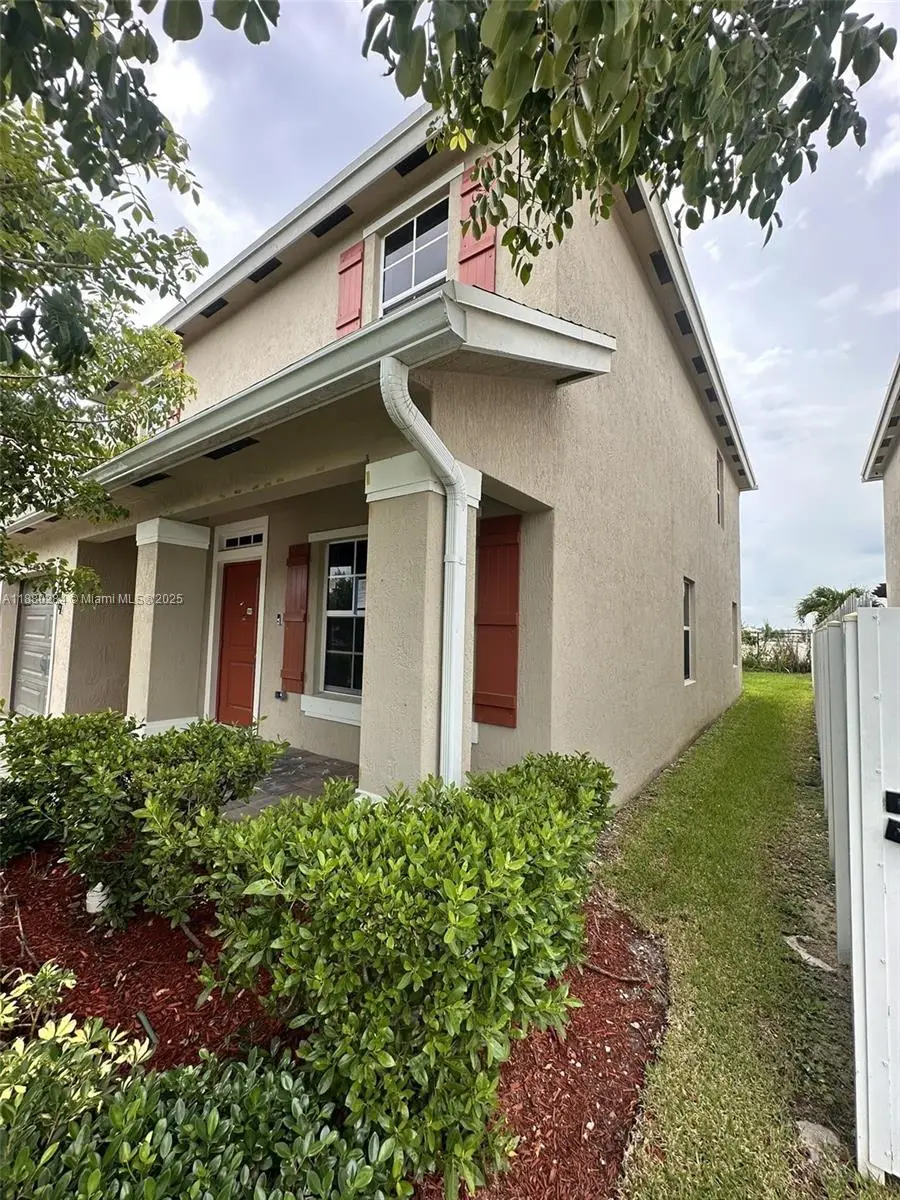 619 NE 4th St, Florida City, FL 33034 - Image #3