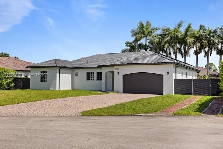 13067 SW 190th St, Miami, FL 33177 - Image #1