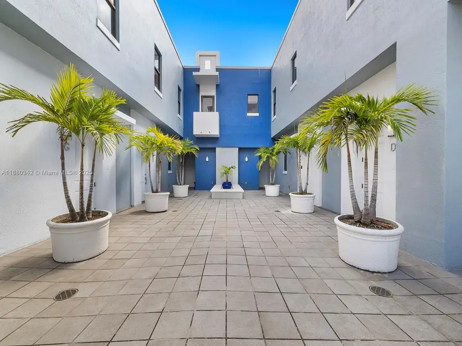 5864 SW 74th Ter #G, South Miami, FL 33143 - Image #2