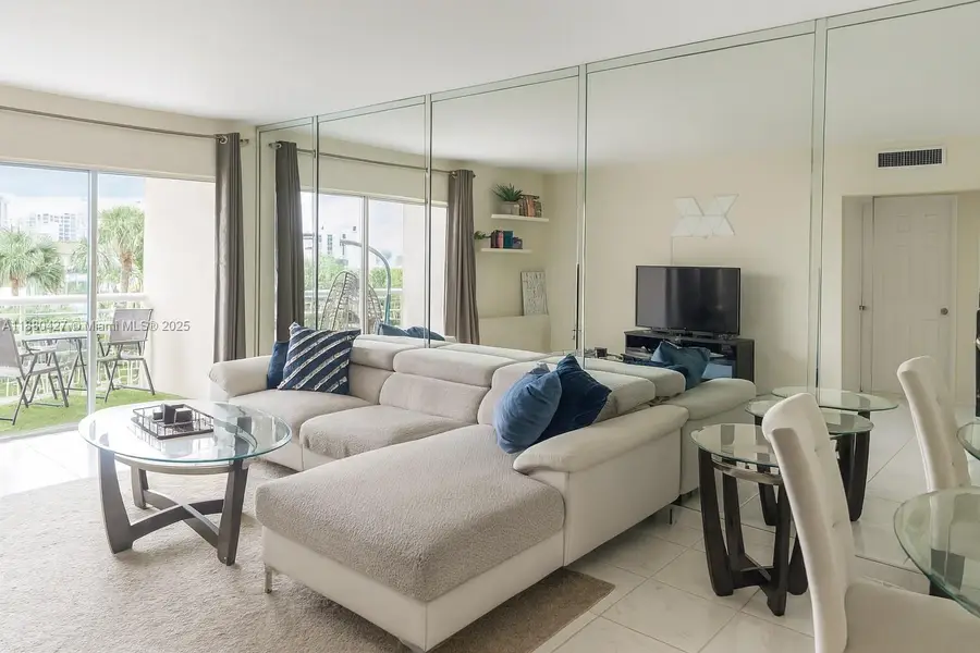 400 Kings Point Dr #327, Sunny Isles Beach, FL 33160 - Image #3