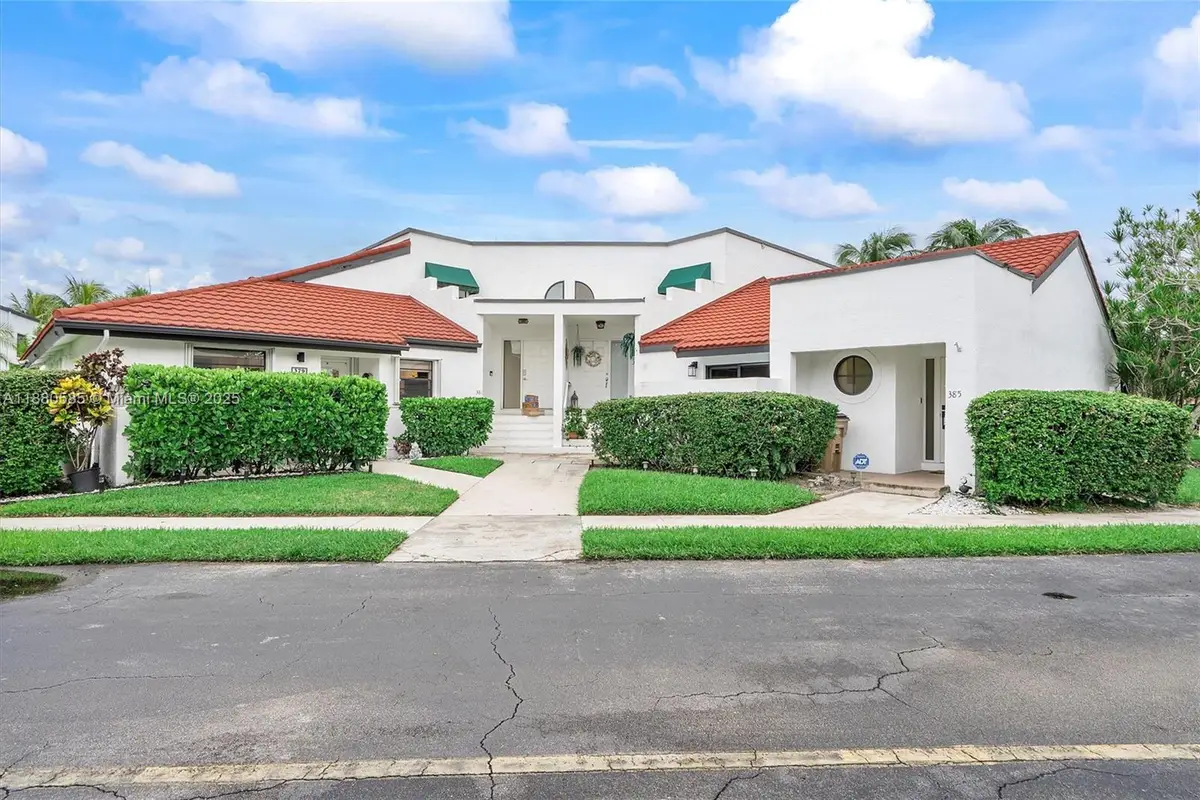 385 NW 36th Ave, Deerfield Beach, FL 33442 - Image #1