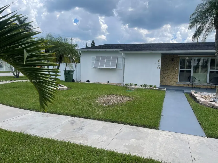 610 NW 16th St, Homestead, FL 33030 - Image #2