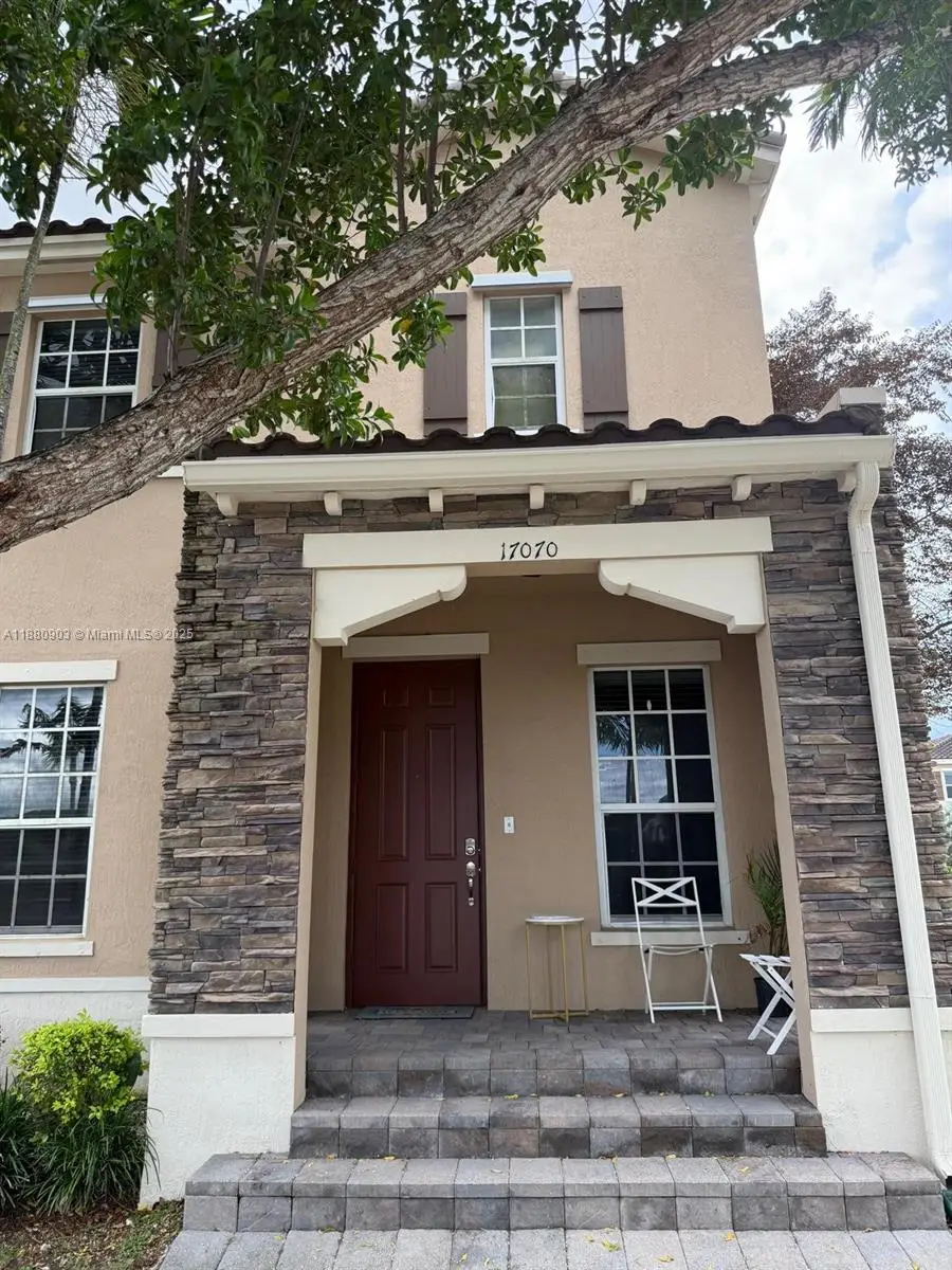 17070 SW 95th Ter, Miami, FL 33196 - Image #1