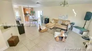 5722 NW 101st Ct, Doral, FL 33178 - Image #2