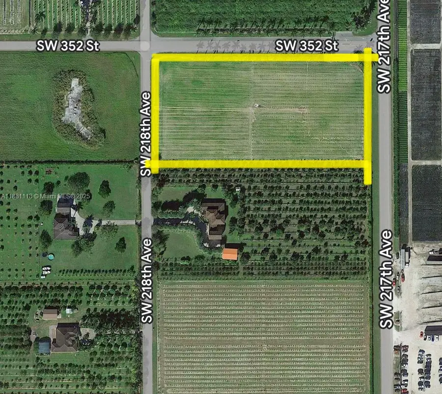 35251 SW 218th Avenue, Homestead, FL 33034 - Image #2