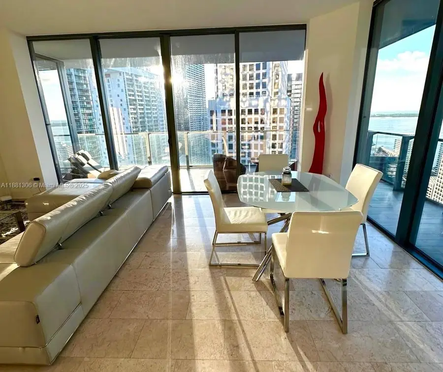 68 SE 6th St #2801, Miami, FL 33131 - Image #2