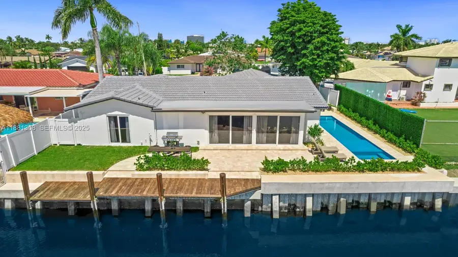 2830 NE 56th Ct, Fort Lauderdale, FL 33308 - Image #3