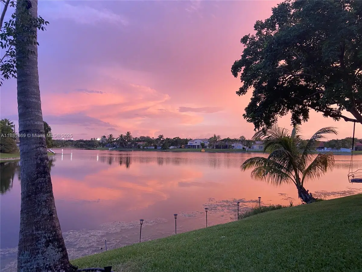 1324 NW 126th Ave, Sunrise, FL 33323 - Image #1