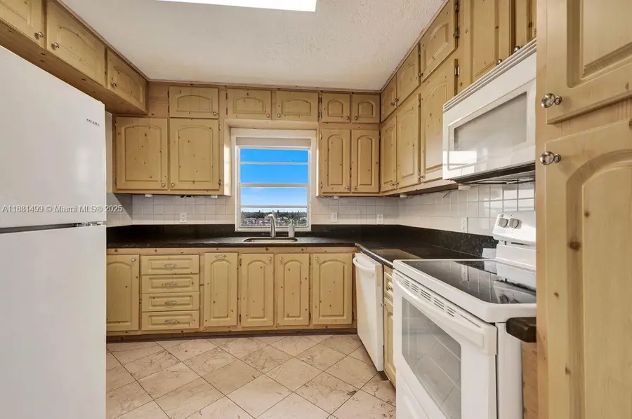 2025 NE 164th St #716, North Miami Beach, FL 33162 - Image #2