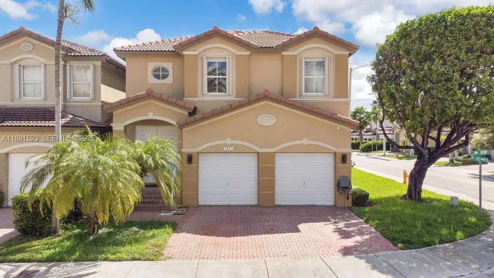7427 NW 113th Path, Doral, FL 33178 - Image #1