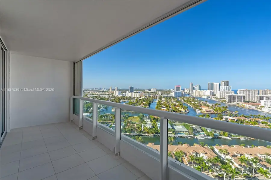 21205 Yacht Club Dr #2605, Aventura, FL 33180 - Image #2
