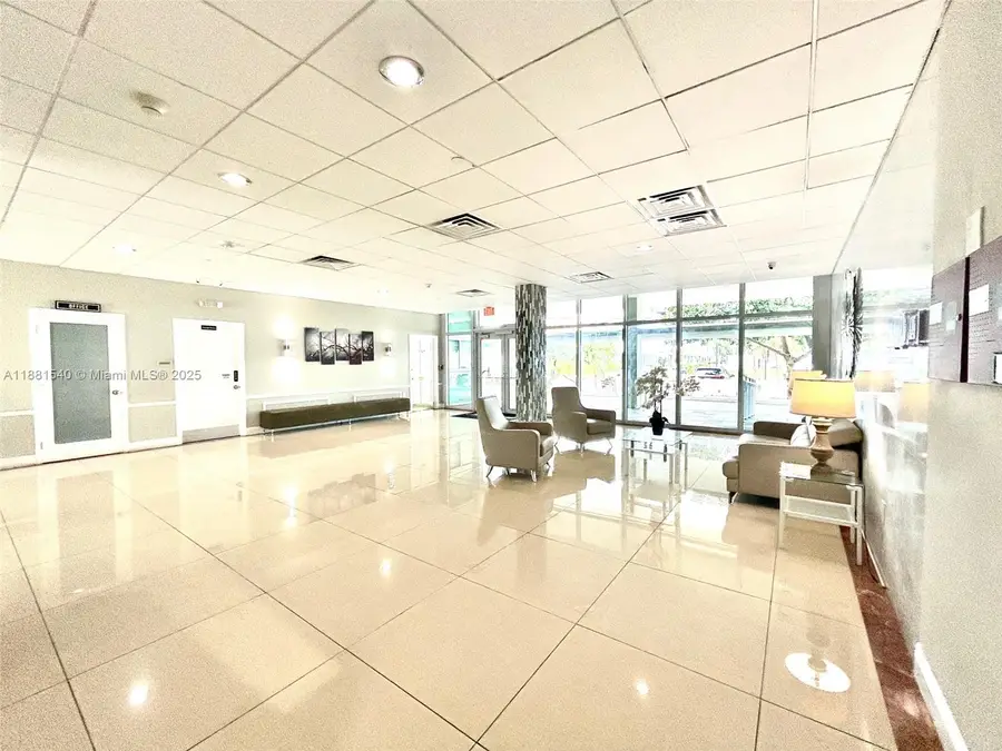 9500 W Bay Harbor Dr #2G, Bay Harbor Islands, FL 33154 - Image #3