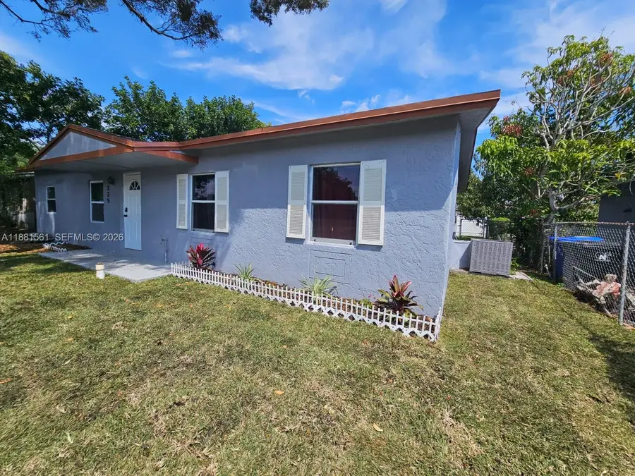 325 SW 80th Ter, North Lauderdale, FL 33068 - #2