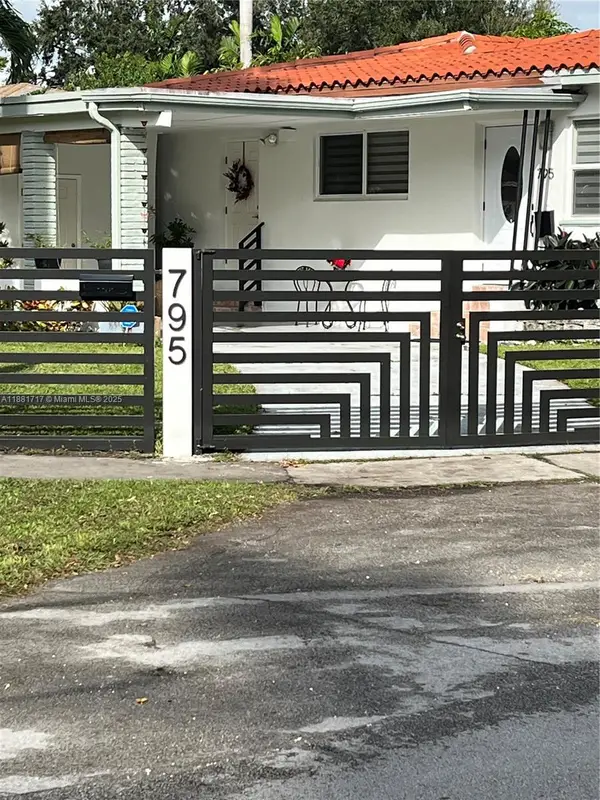 795 NE 146 St, North Miami, FL 33161