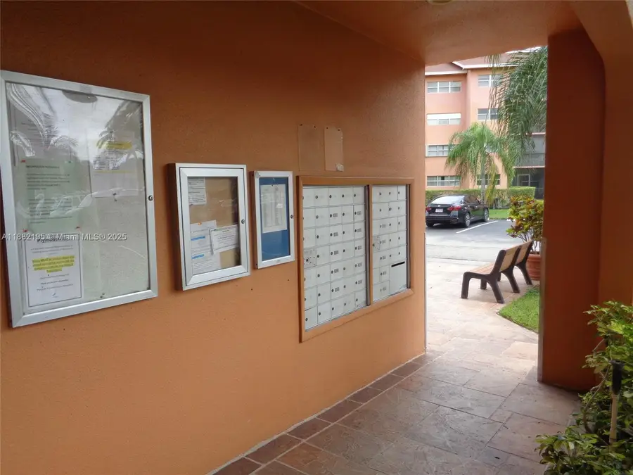 701 SW 141st Ave #412R, Pembroke Pines, FL 33027 - Image #3