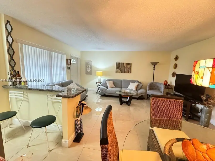 5300 Washington St #I208, Hollywood, FL 33021 - Image #2