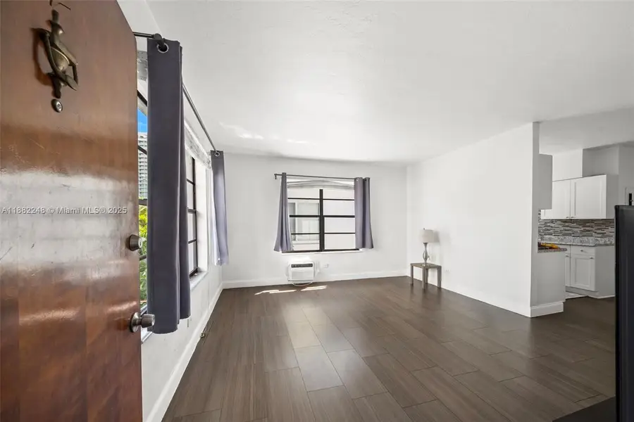 7320 Carlyle Ave, Miami Beach, FL 33141 - Image #3