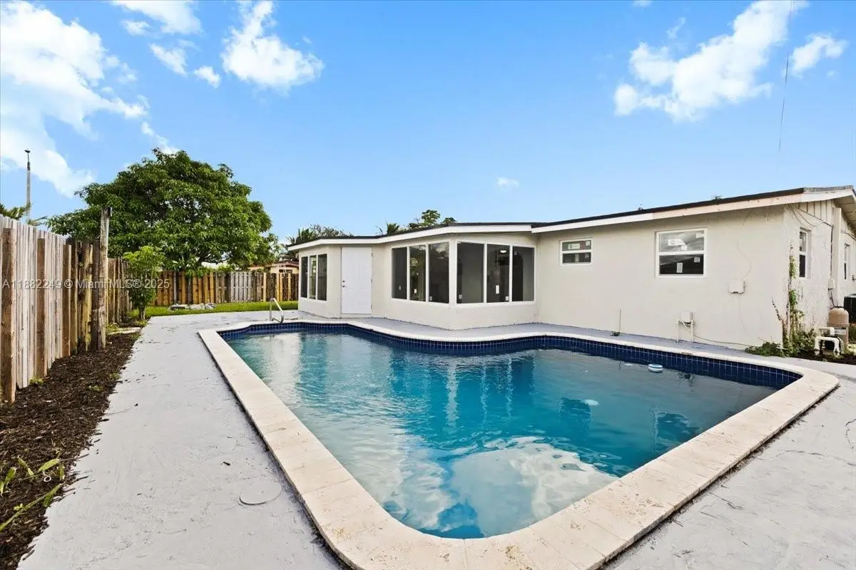 4131 NW 13th Ave, Oakland Park, FL 33309 - Image #1