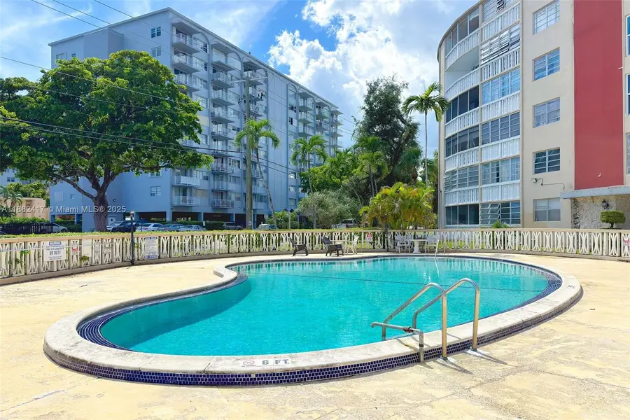 1475 NE 125th Ter #408H, North Miami, FL 33161 - Image #2