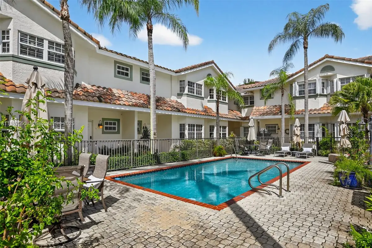 633 NE 9th Ave #2, Fort Lauderdale, FL 33304 - Image #1